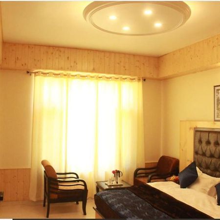 Hotel Bodh International Манали Экстерьер фото